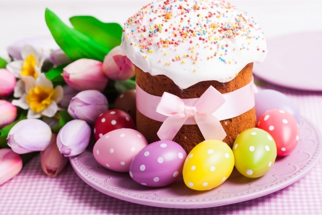 со светлым праздником пасхи!